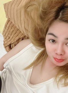 Bea 3 - escort in Dubai Photo 1 of 4