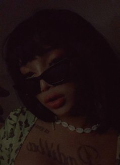 Bea Chu - escort in Manila Photo 8 of 12