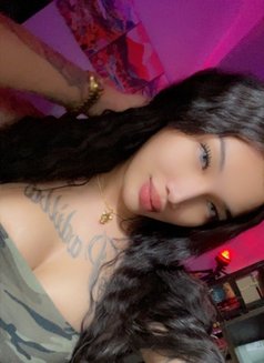 Bea Chu - escort in Manila Photo 12 of 12