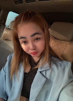 Bea - escort in Dubai Photo 19 of 19
