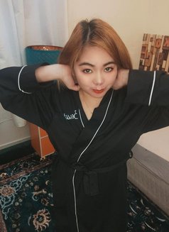 Bea - puta in Dubai Photo 5 of 21