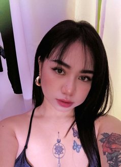 Bea - puta in Dubai Photo 1 of 1