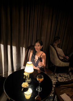 Bea - escort in Makati City Photo 14 of 18