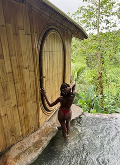 Bea - puta in Bali Photo 4 of 5