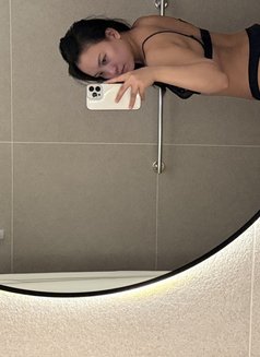 Bea Swan - escort in Kuala Lumpur Photo 7 of 7