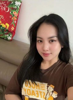 Bea Swan - escort in Bangkok Photo 2 of 5