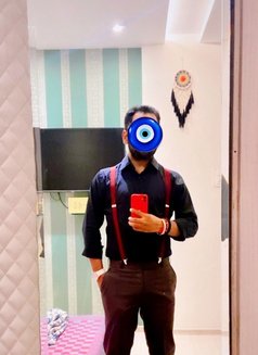 Bearded Bullseye - Acompañantes masculino in Mumbai Photo 2 of 3