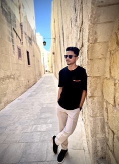 Beast - Acompañantes masculino in Malta Photo 3 of 4