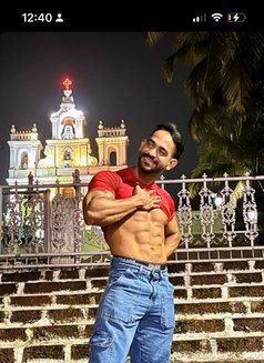 Beast - Male escort in Mumbai Photo 2 of 4