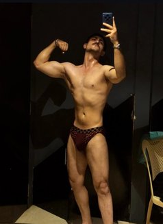 (Shaggy) beast straight escort - Male escort in New Delhi Photo 4 of 11