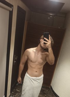 (Shaggy) beast straight escort - Male escort in New Delhi Photo 8 of 11