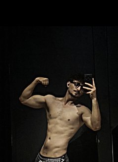 (Shaggy) beast straight escort - Male escort in New Delhi Photo 10 of 11