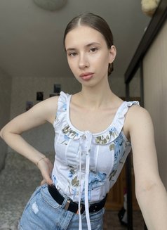 Beatrice - puta in Hong Kong Photo 1 of 6