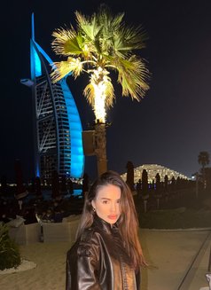 Beatriz Bellini - Acompañante in Dubai Photo 7 of 14