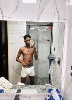 Beau Masseur Sexy et Sportif - Acompañantes masculino in Abidjan Photo 6 of 10