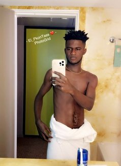 Beau Masseur Sexy et Sportif - Acompañantes masculino in Abidjan Photo 8 of 10