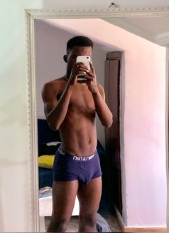 Beau Masseur Sexy - Acompañantes masculino in Abidjan Photo 8 of 9