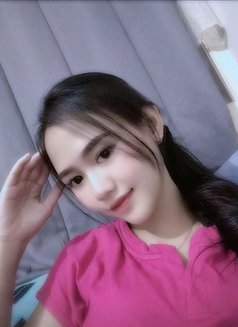Beautiful Alysa - puta in Jakarta Photo 3 of 14
