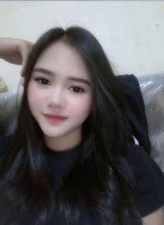 Beautiful Alysa - puta in Jakarta Photo 4 of 14