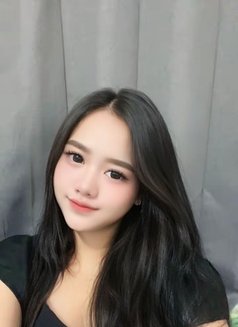 Beautiful Alysa - puta in Jakarta Photo 11 of 14