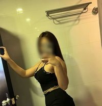 Beautiful and Bold – the Perfect Match! - escort in Makati City