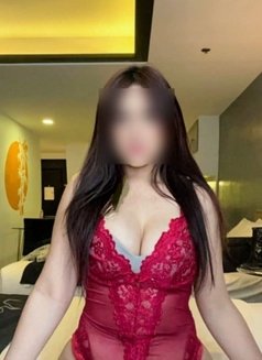 Beautiful and Bold – the Perfect Match! - escort in Makati City Photo 6 of 14