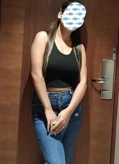 Beautiful and Slim Independent Pari - escort in Pune Photo 1 of 4