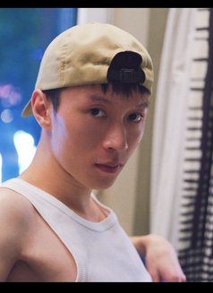 Beautiful Boy - Male escort in Dubai Photo 1 of 2