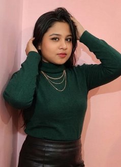 Beautiful College Girl and House Wife - escort in Hyderabad Photo 3 of 5