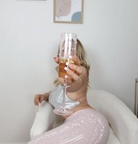 Beautiful - puta in Ras al-Khaimah