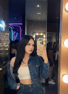 Beautiful Nadira - Acompañantes transexual in Bali Photo 27 of 29