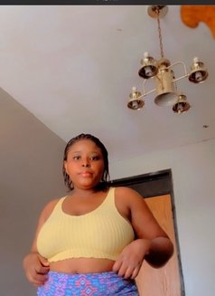 Beauty Ashaley botwe - puta in Accra Photo 5 of 5