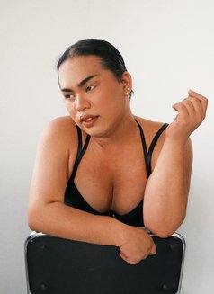 Beauty - Transsexual escort in Manila Photo 1 of 11