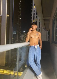 Beauty has a price. - Acompañantes masculino in Kuala Lumpur Photo 2 of 17