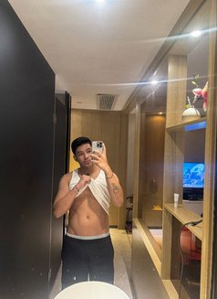 Beauty has a price. - Acompañantes masculino in Kuala Lumpur Photo 9 of 17