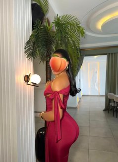 Beauty - masseuse in Doha Photo 3 of 4