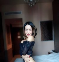 Beauty Sexy Feminine TS Vivien - Transsexual escort in Tokyo