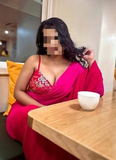 Busty girl... No Broker..cash payment - escort in Kolkata Photo 2 of 4