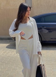 Beba - escort in Kuwait Photo 3 of 5