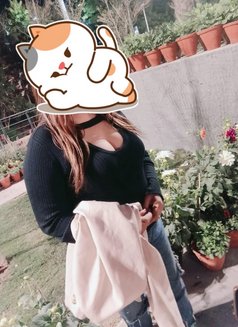 Bebo independent bhabhi - adult performer in New Delhi Photo 7 of 8