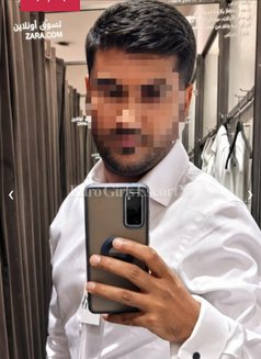 Sexy Model - Male escort in Dubai Photo 1 of 5