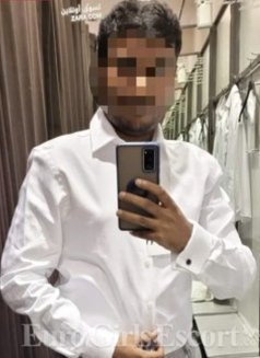 Sexy Model - Male escort in Dubai Photo 3 of 5