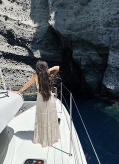 Becki Incall and Outcall - escort in Düsseldorf Photo 2 of 2