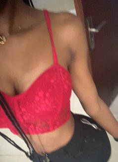 Becky - puta in Cotonou Photo 1 of 1