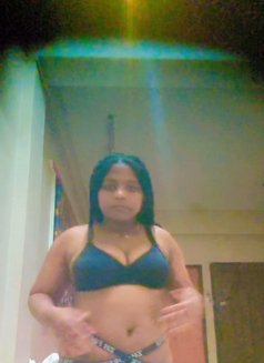 Becky - escort in Bangkok Photo 2 of 10