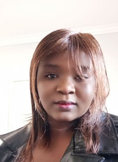 Becky - escort in Riyadh Photo 5 of 5