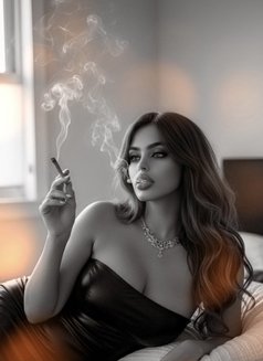 Bedooor - Transsexual escort in Beirut Photo 21 of 21