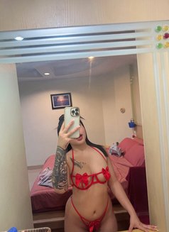 Bee Bee - escort in Phuket Photo 5 of 8