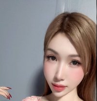 Bee big c - Transsexual escort in Bangkok Photo 9 of 19