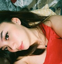 Bee - escort in Singapore